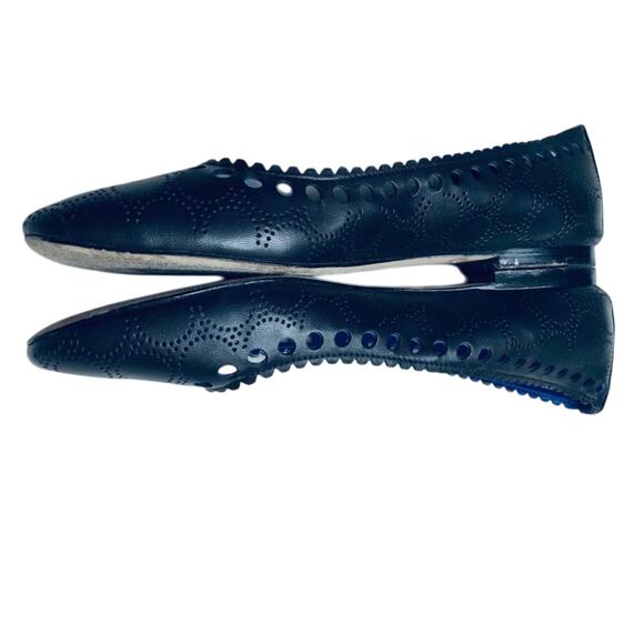 Diane von Furstenberg Corolla Flats Black Leather Perforated Scallop Trim Sz 7.5 - Picture 5 of 9
